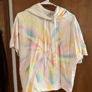Urban daizy tie dye hooded T-shirt medium